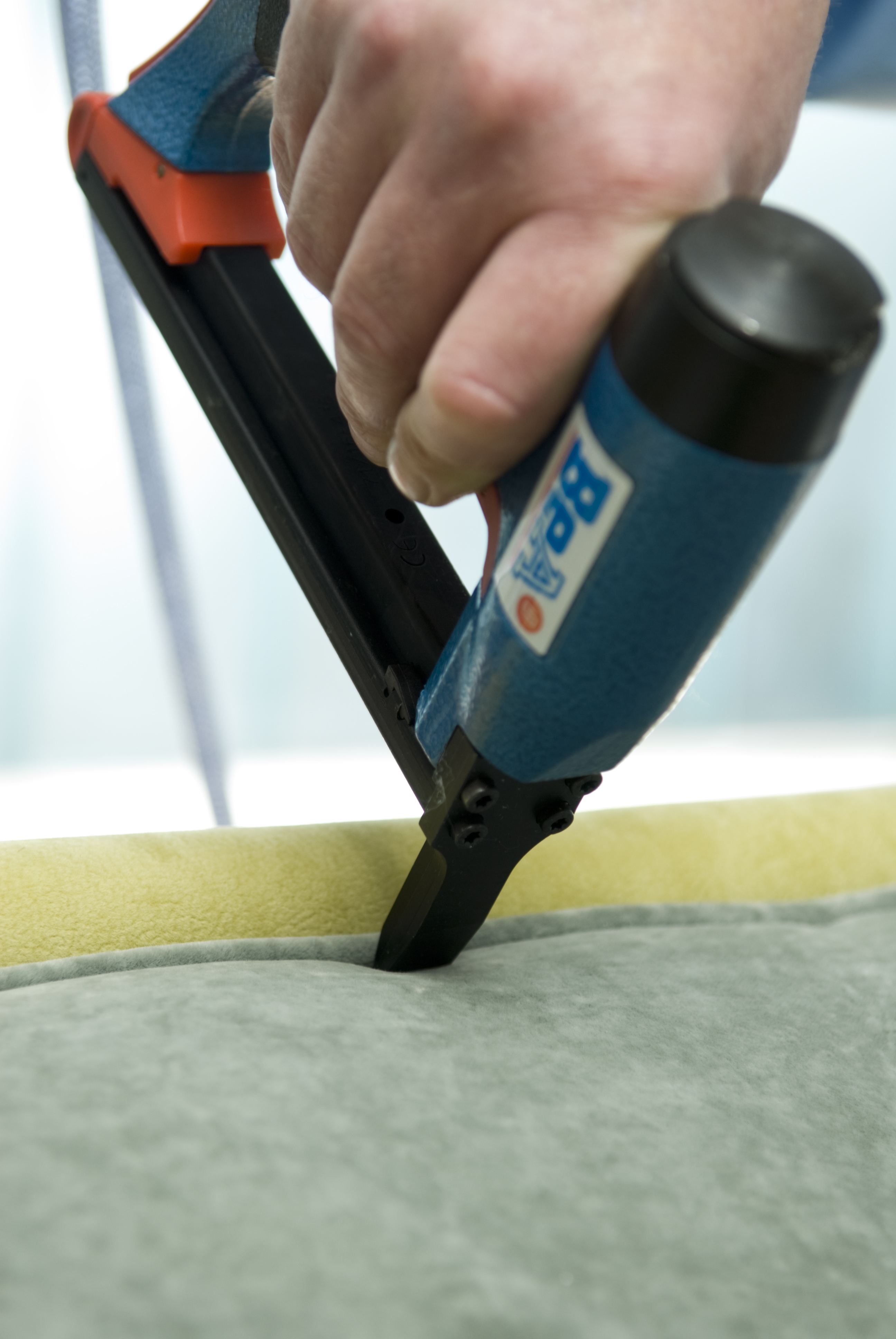 BeA 71/16436 LN Type 71 Long Nose Industrial Upholstery Air Stapler